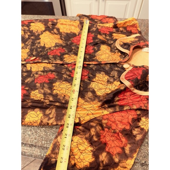 NEW VTG Yellow Autum Women’s‎ Quilted Satin Robe housecoat Size  L dead stock - Picture 7 of 9